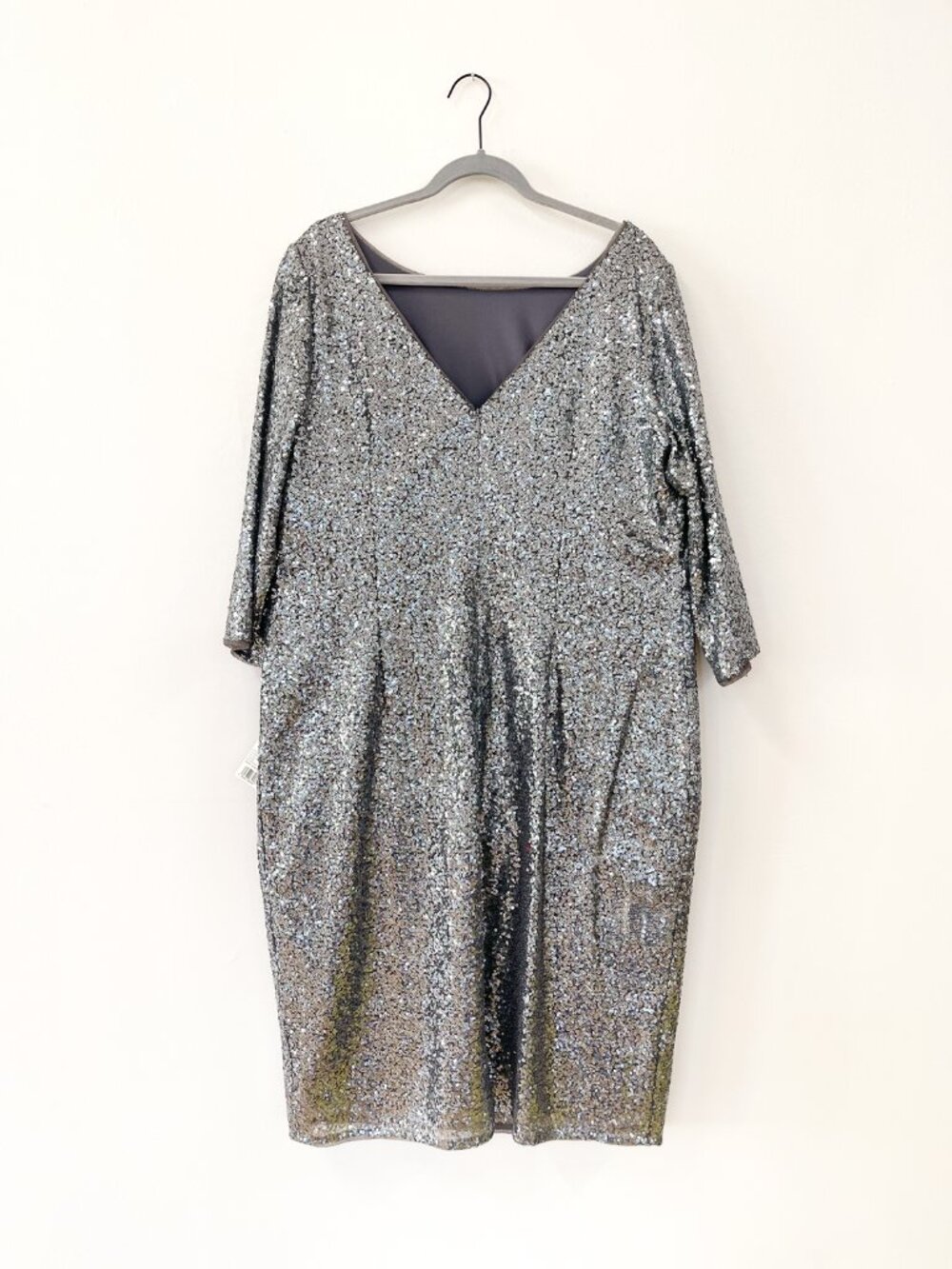 Adrianna Papell size 16w Silver Sheath Dress - Picture 3 of 9